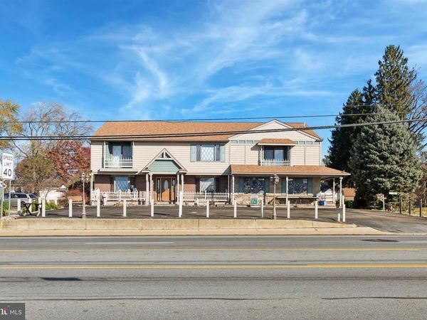 2453 LINCOLN HWY E, LANCASTER, PA 17602