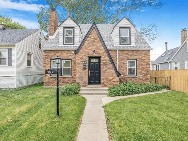 9602 S Troy Avenue, Evergreen Park, IL 60805