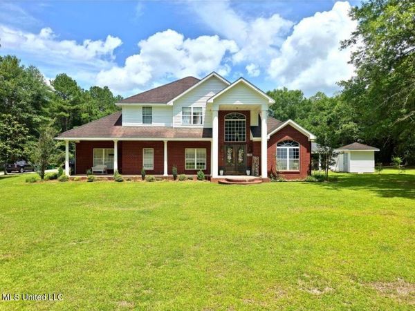 17500 Goff Farm Road, Moss Point, MS 39562
