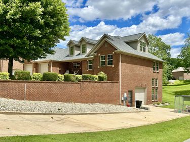 361 Kolsons Landing Drive, Somerset, KY 42503