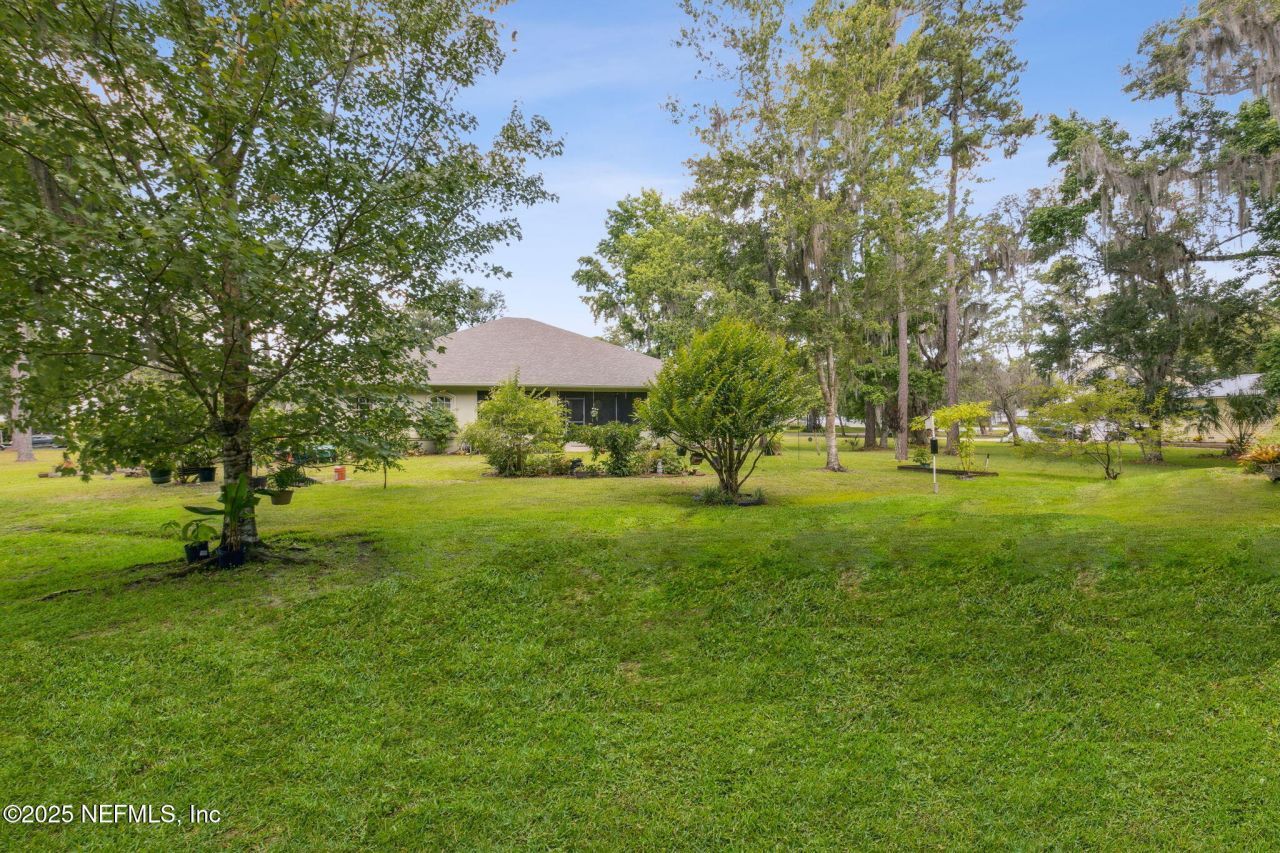 166 Mount Royal Avenue, Crescent City, FL 32112 Photo