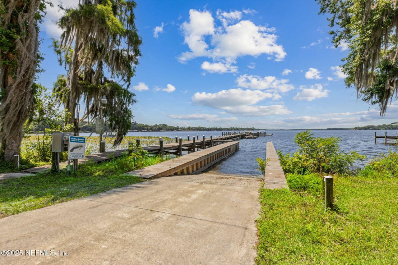 166 Mount Royal Avenue, Crescent City, FL 32112 Photo