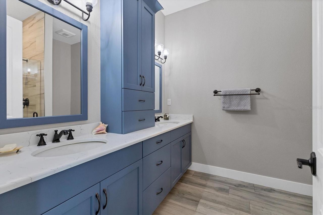 565 Green Dolphin Drive S, Placida, FL 33946 Photo