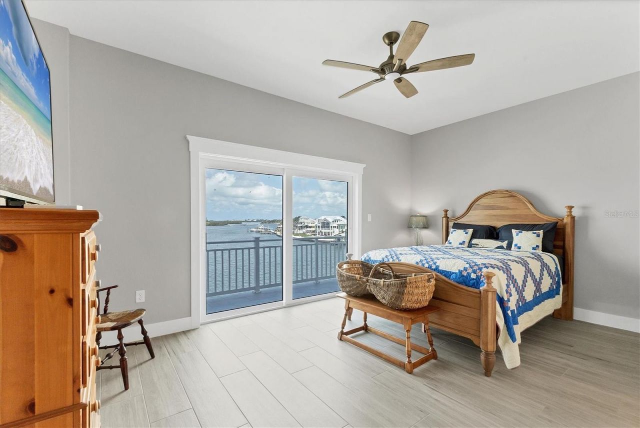 565 Green Dolphin Drive S, Placida, FL 33946 Photo