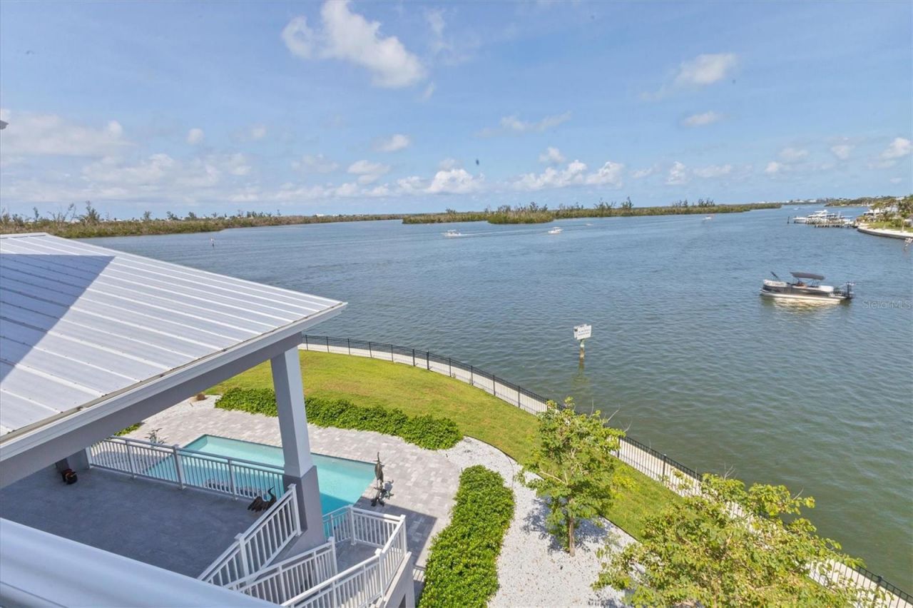 565 Green Dolphin Drive S, Placida, FL 33946 Photo