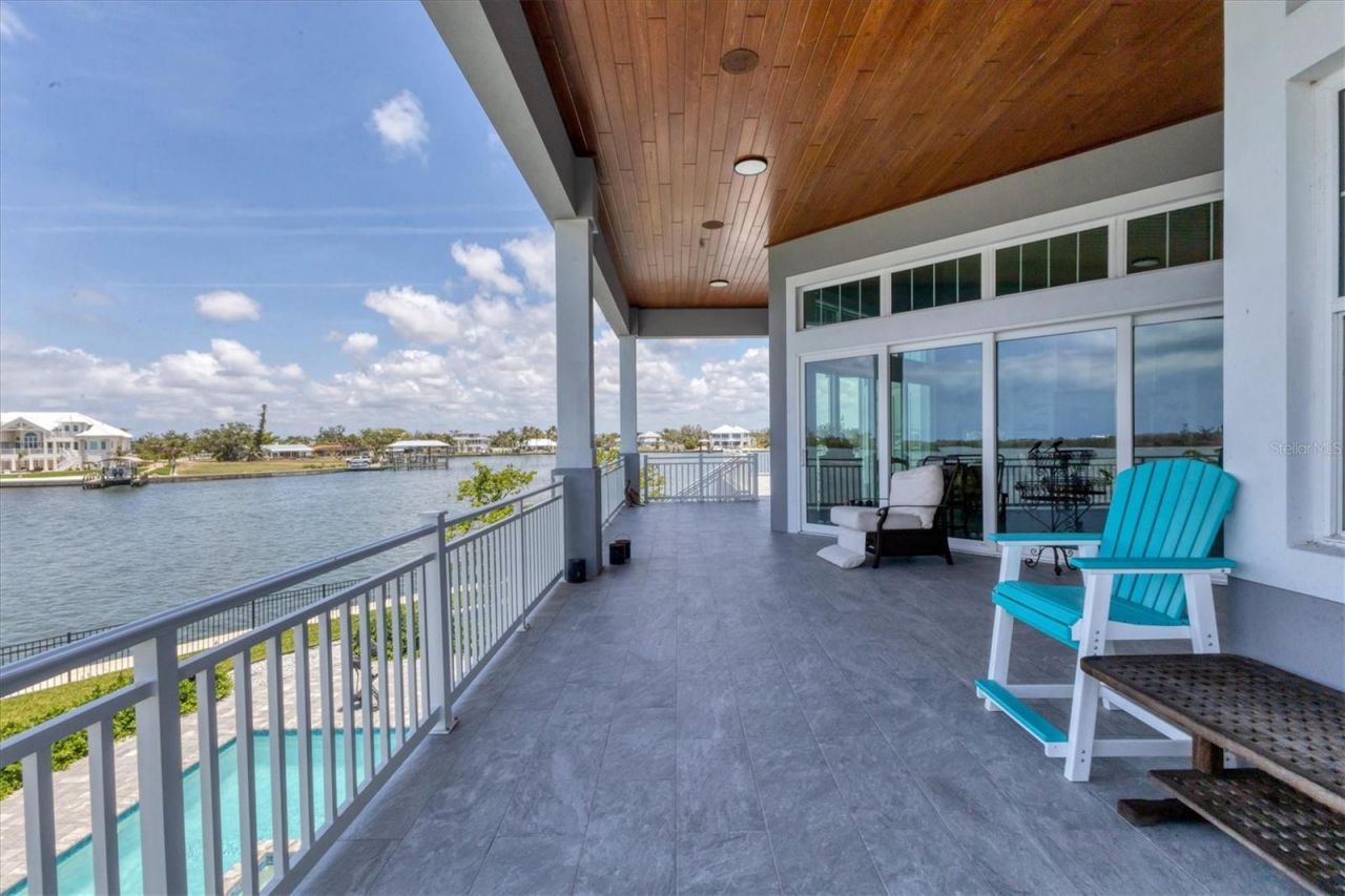 565 Green Dolphin Drive S, Placida, FL 33946 Photo