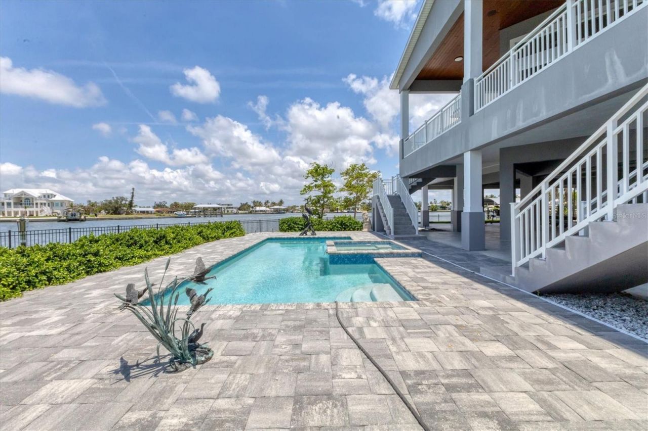 565 Green Dolphin Drive S, Placida, FL 33946 Photo
