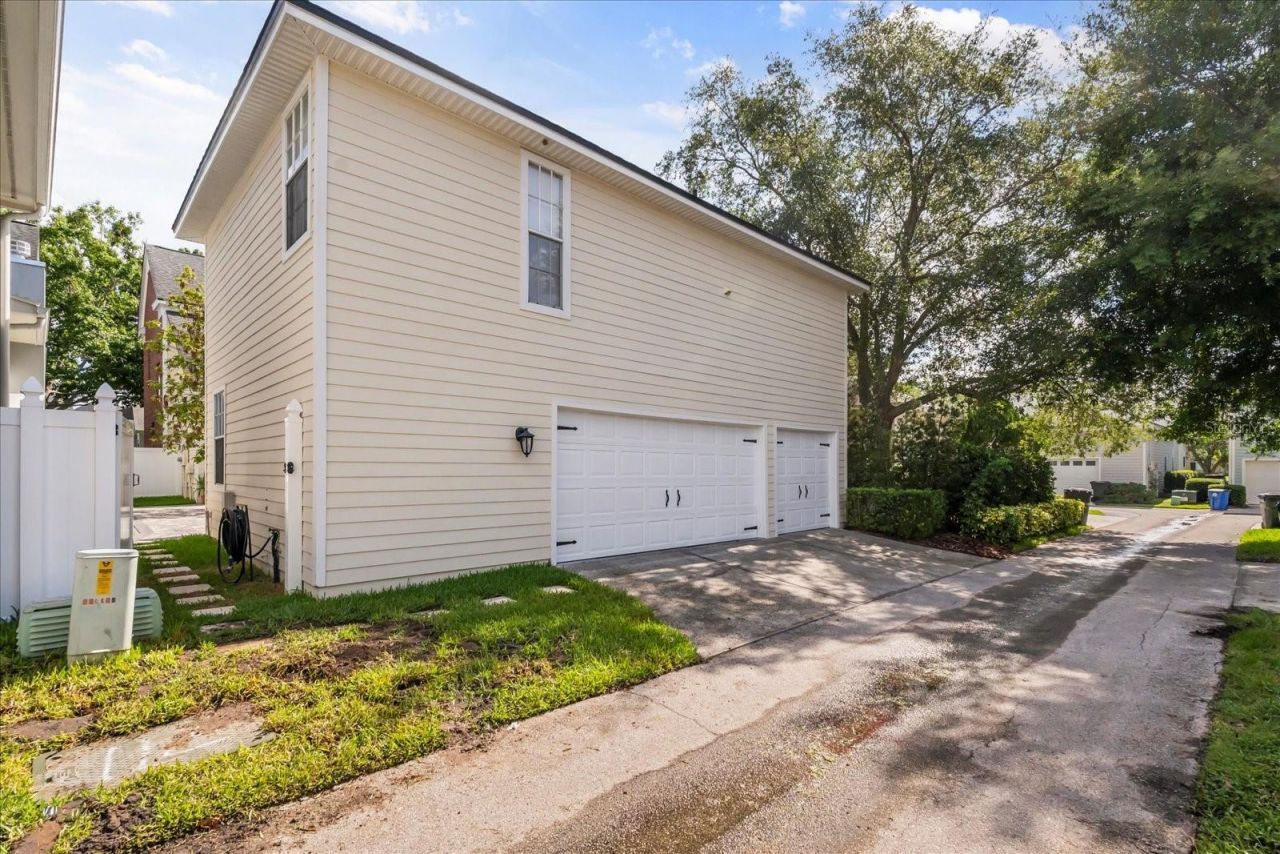 704 Honeysuckle Avenue, Celebration, FL 34747 Photo