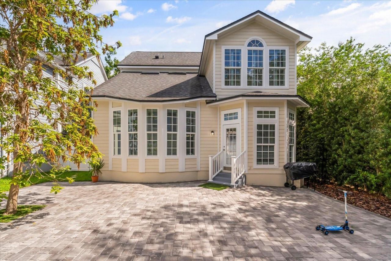 704 Honeysuckle Avenue, Celebration, FL 34747 Photo