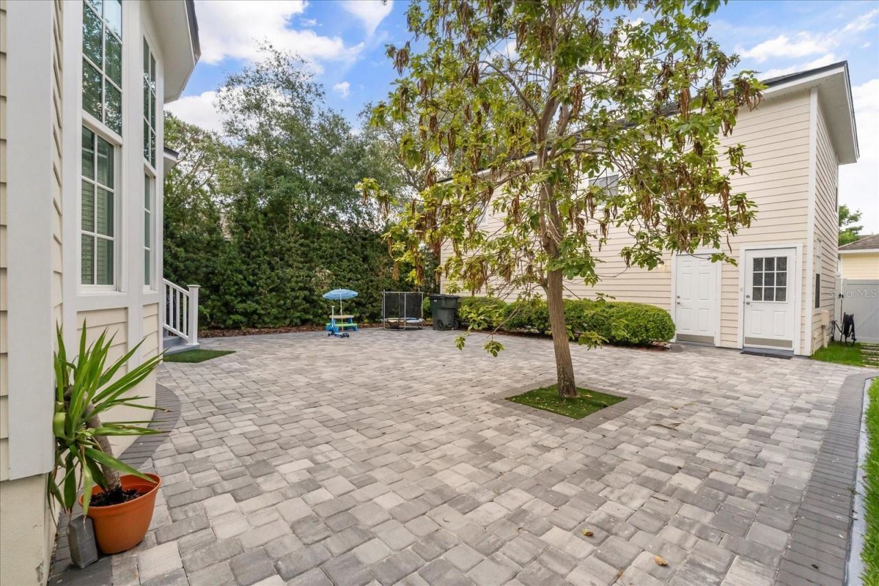 704 Honeysuckle Avenue, Celebration, FL 34747 Photo