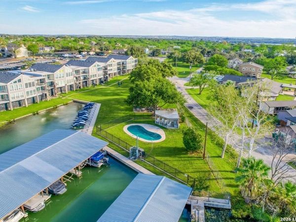 806 Highcrest #19, Granite Shoals, TX 78654