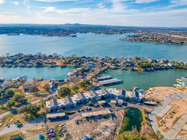 806 Highcrest #19, Granite Shoals, TX 78654