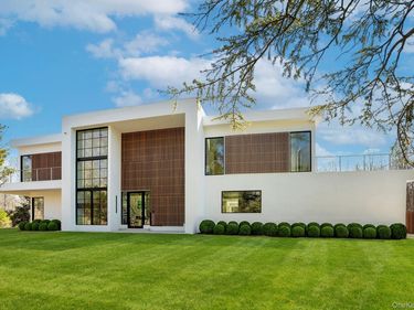 43 Old Orchard Lane, East Hampton, NY 11937