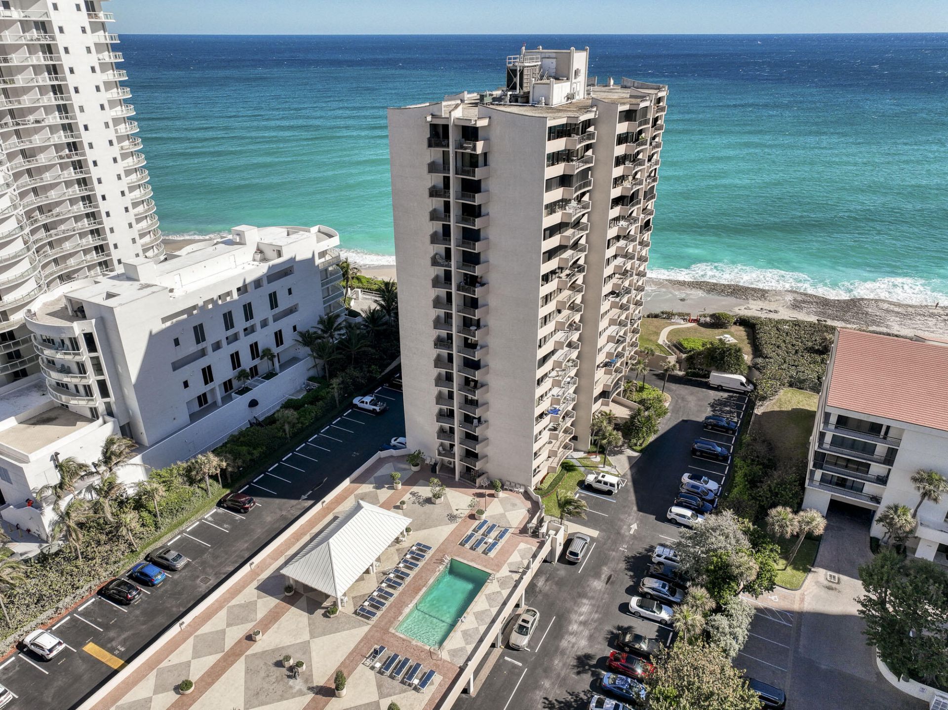 4200 N Ocean Drive, Unit 1-1405, Singer Island, FL 33404 Photo