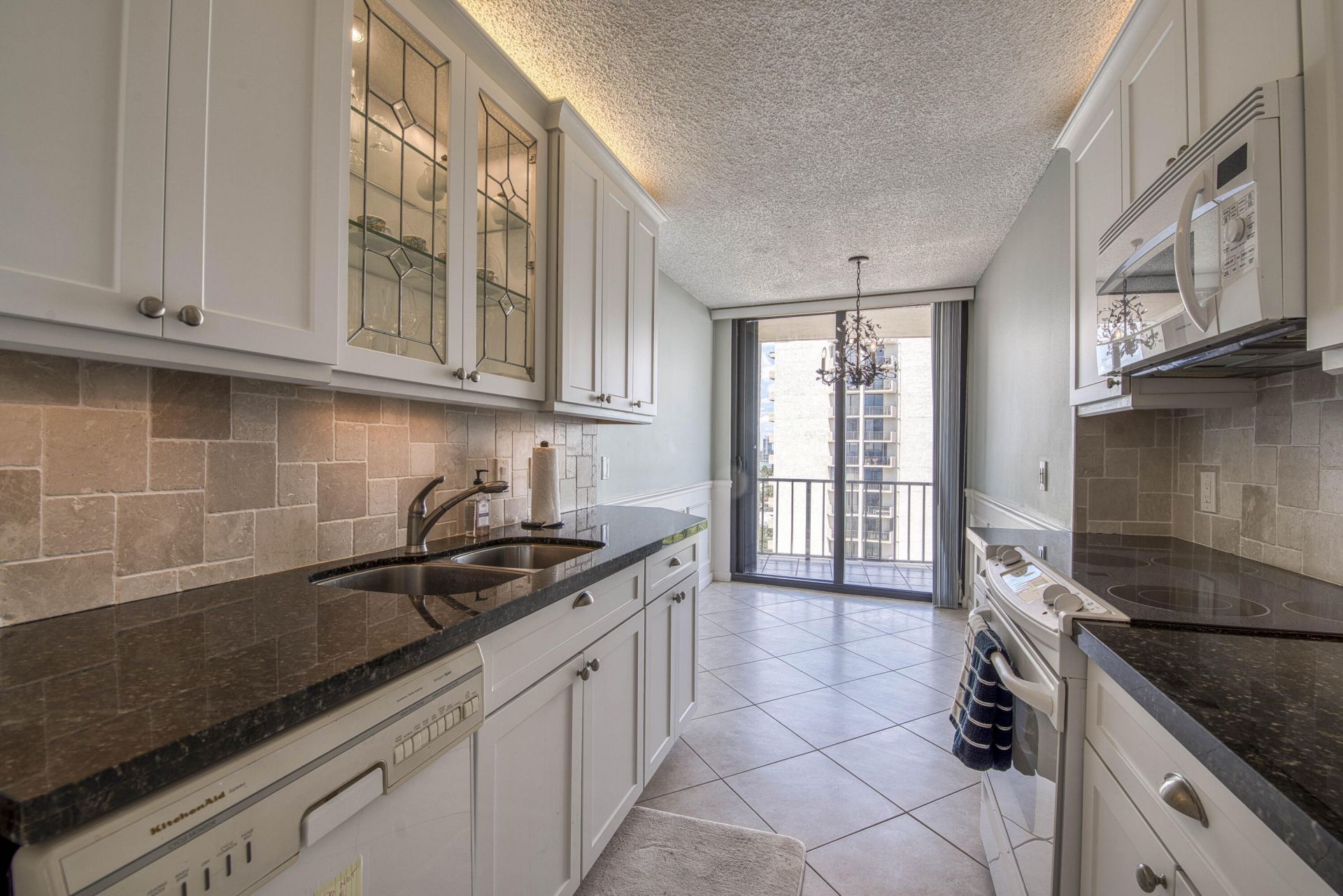 4200 N Ocean Drive, Unit 1-1405, Singer Island, FL 33404 Photo