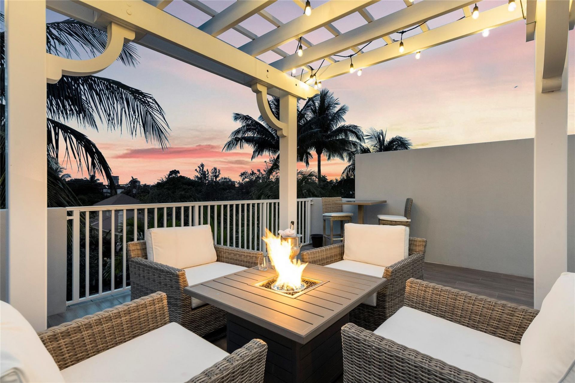 220 NE 15th Ave, Unit 220, Fort Lauderdale, FL 33301 Photo