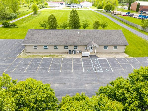 345 N Hetzler, Angola, IN 46703