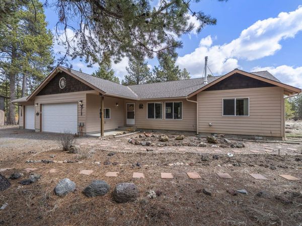 53530 Bridge Drive, La Pine, OR 97739