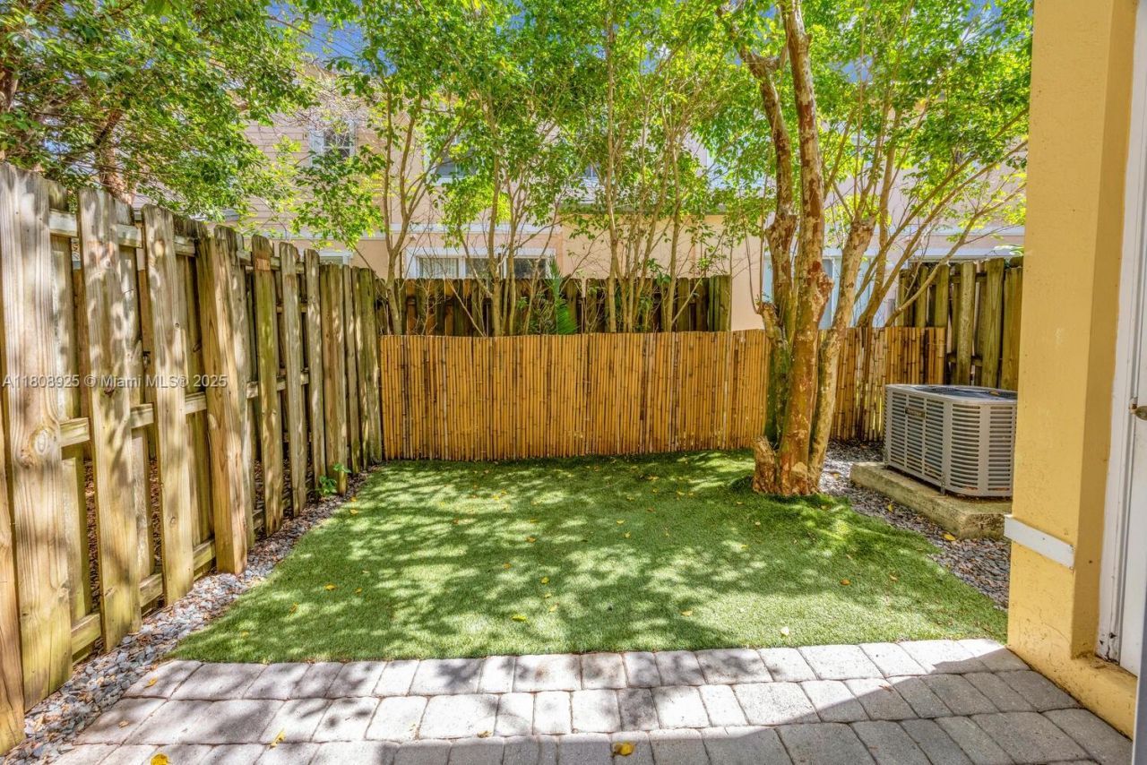 2928 SE 2nd St, Unit 5, Homestead, FL 33033 Photo