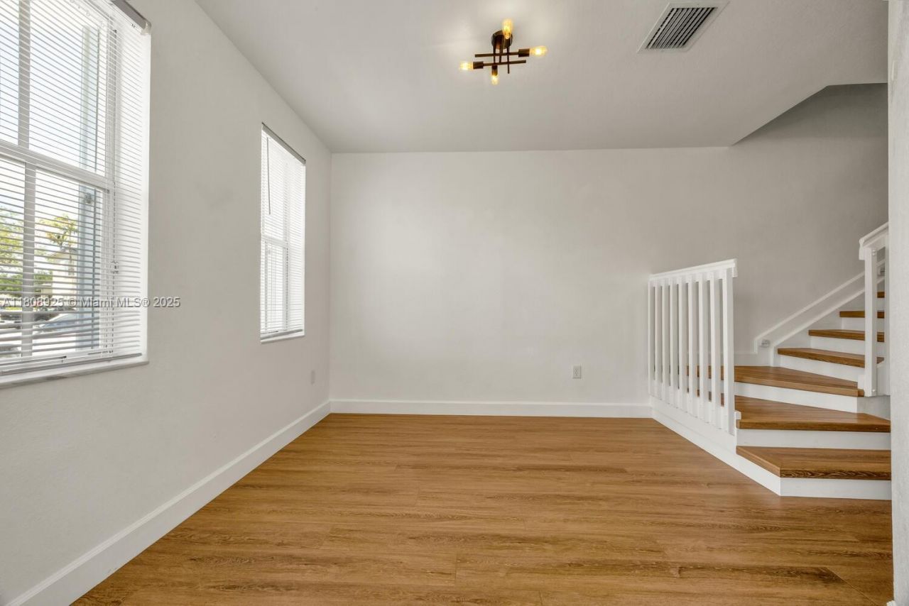 2928 SE 2nd St, Unit 5, Homestead, FL 33033 Photo