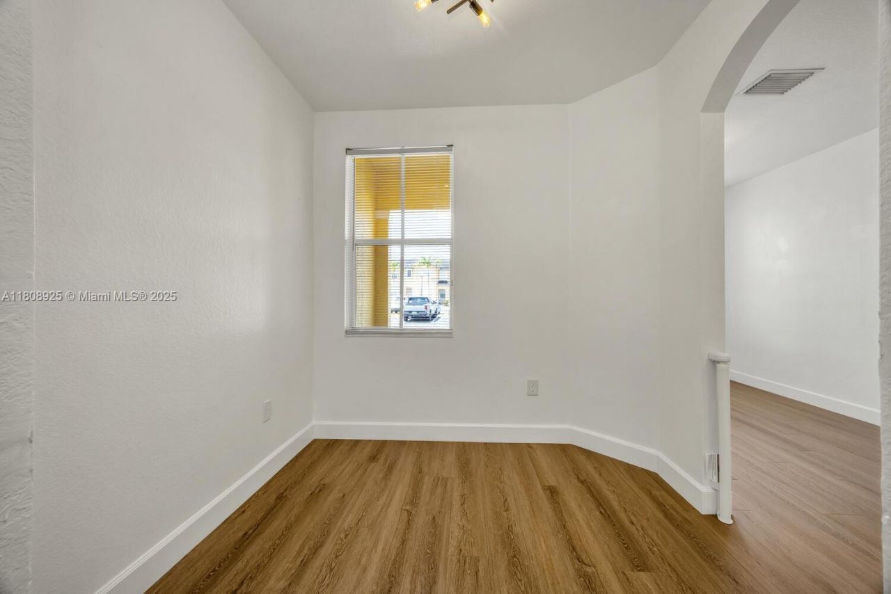 2928 SE 2nd St, Unit 5, Homestead, FL 33033 Photo