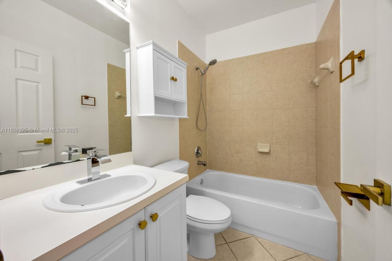 2928 SE 2nd St, Unit 5, Homestead, FL 33033 Photo