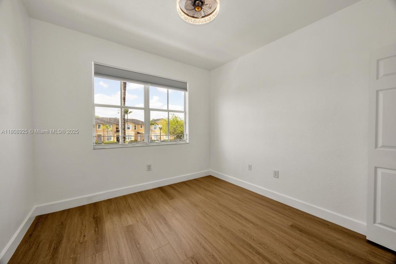 2928 SE 2nd St, Unit 5, Homestead, FL 33033 Photo