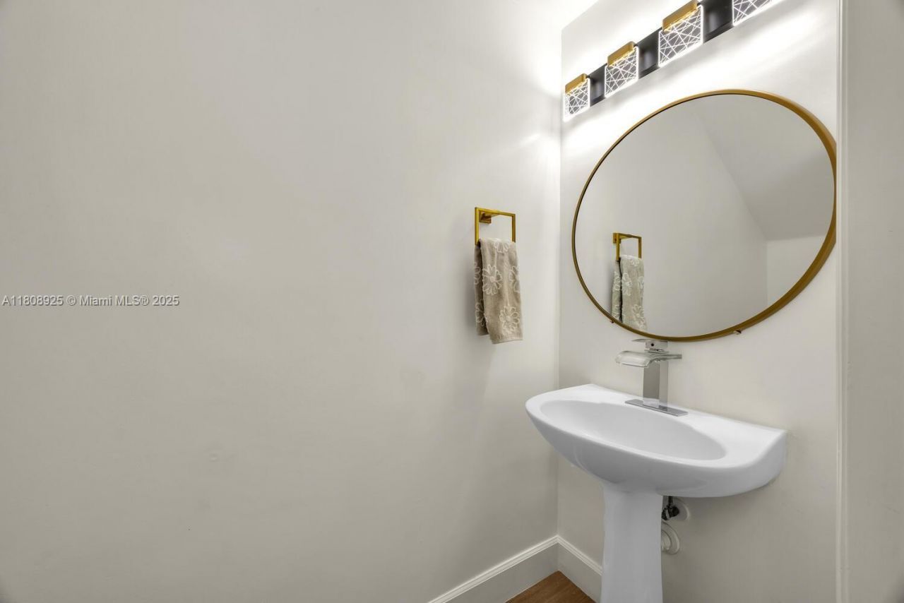 2928 SE 2nd St, Unit 5, Homestead, FL 33033 Photo