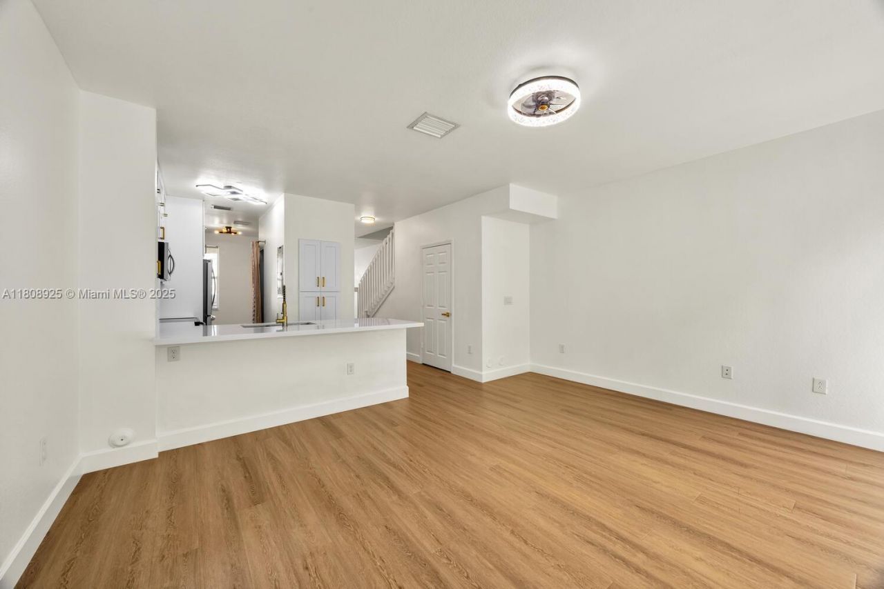 2928 SE 2nd St, Unit 5, Homestead, FL 33033 Photo