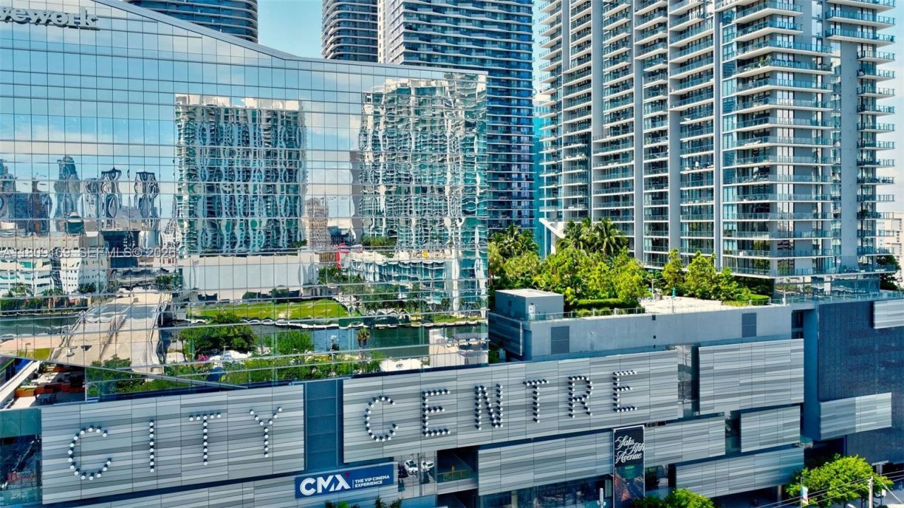 68 SE 6th St., Unit 1203, Miami, FL 33131 Photo