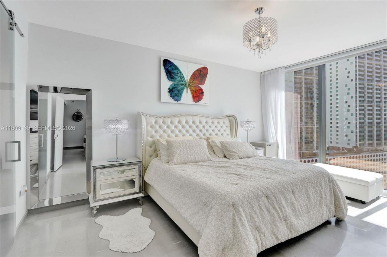 68 SE 6th St., Unit 1203, Miami, FL 33131 Photo