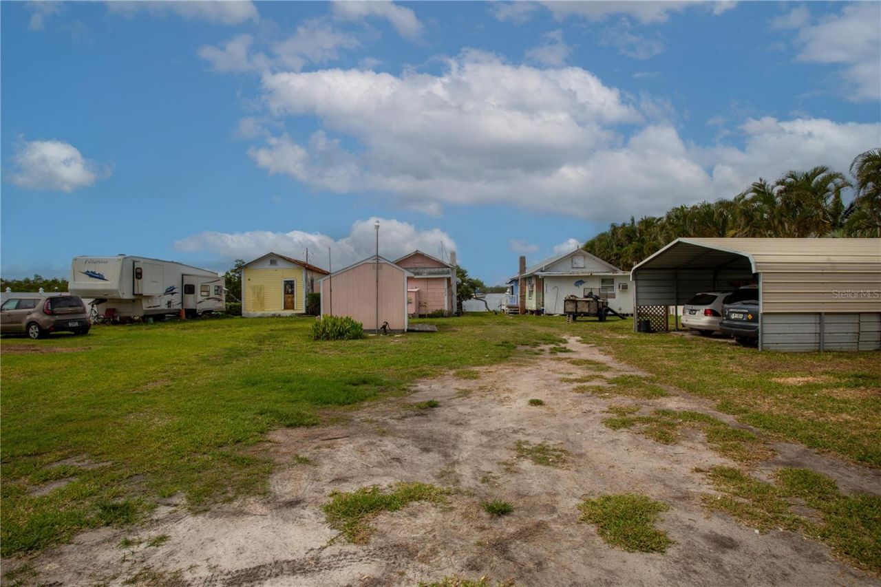 3312 W Shell Point Road, Ruskin, FL 33570 Photo