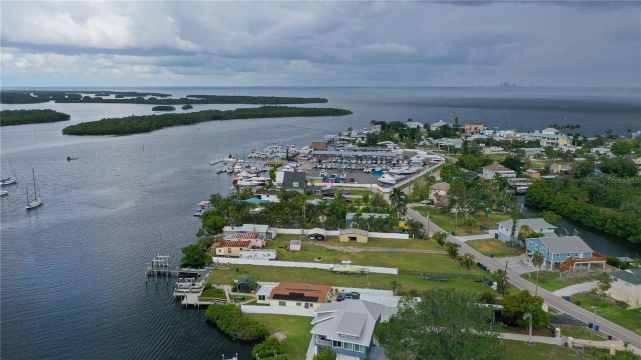 3312 W Shell Point Road, Ruskin, FL 33570 Photo