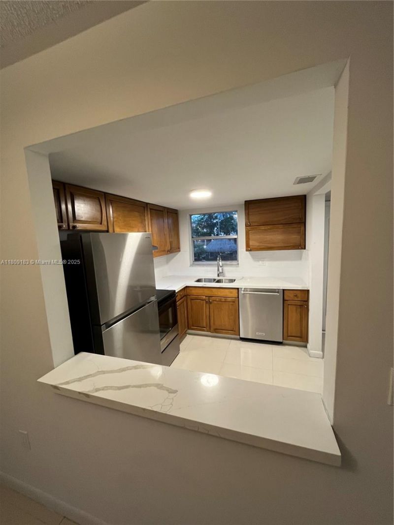 6850 R O Y A L Palm Bl, Unit 209-G, Margate, FL 33063 Photo