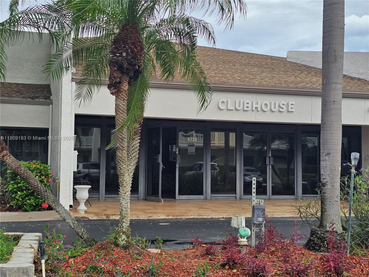 6850 R O Y A L Palm Bl, Unit 209-G, Margate, FL 33063 Photo