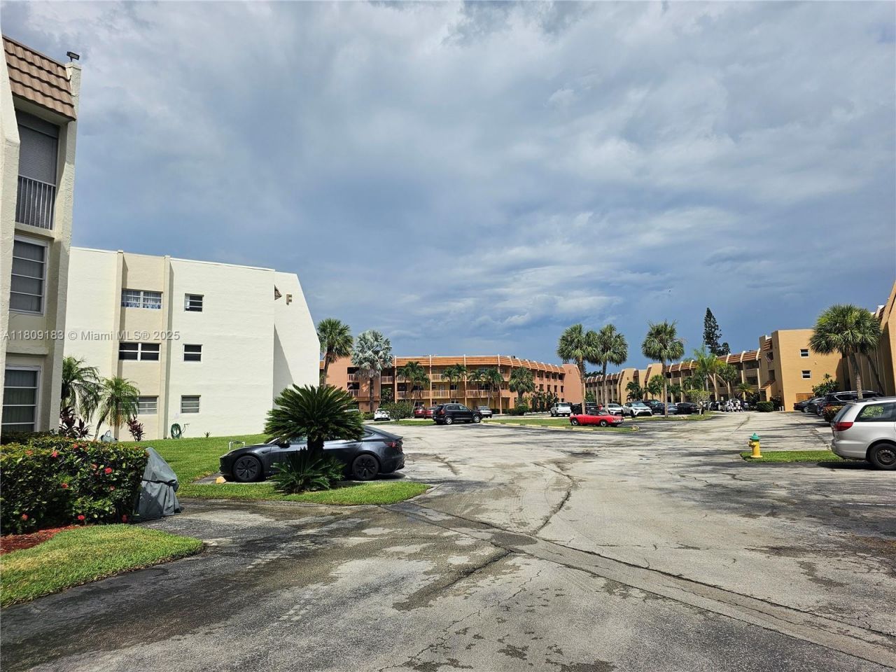 6850 R O Y A L Palm Bl, Unit 209-G, Margate, FL 33063 Photo