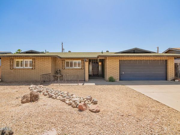 3825 W ROYAL PALM Road, Phoenix, AZ 85051