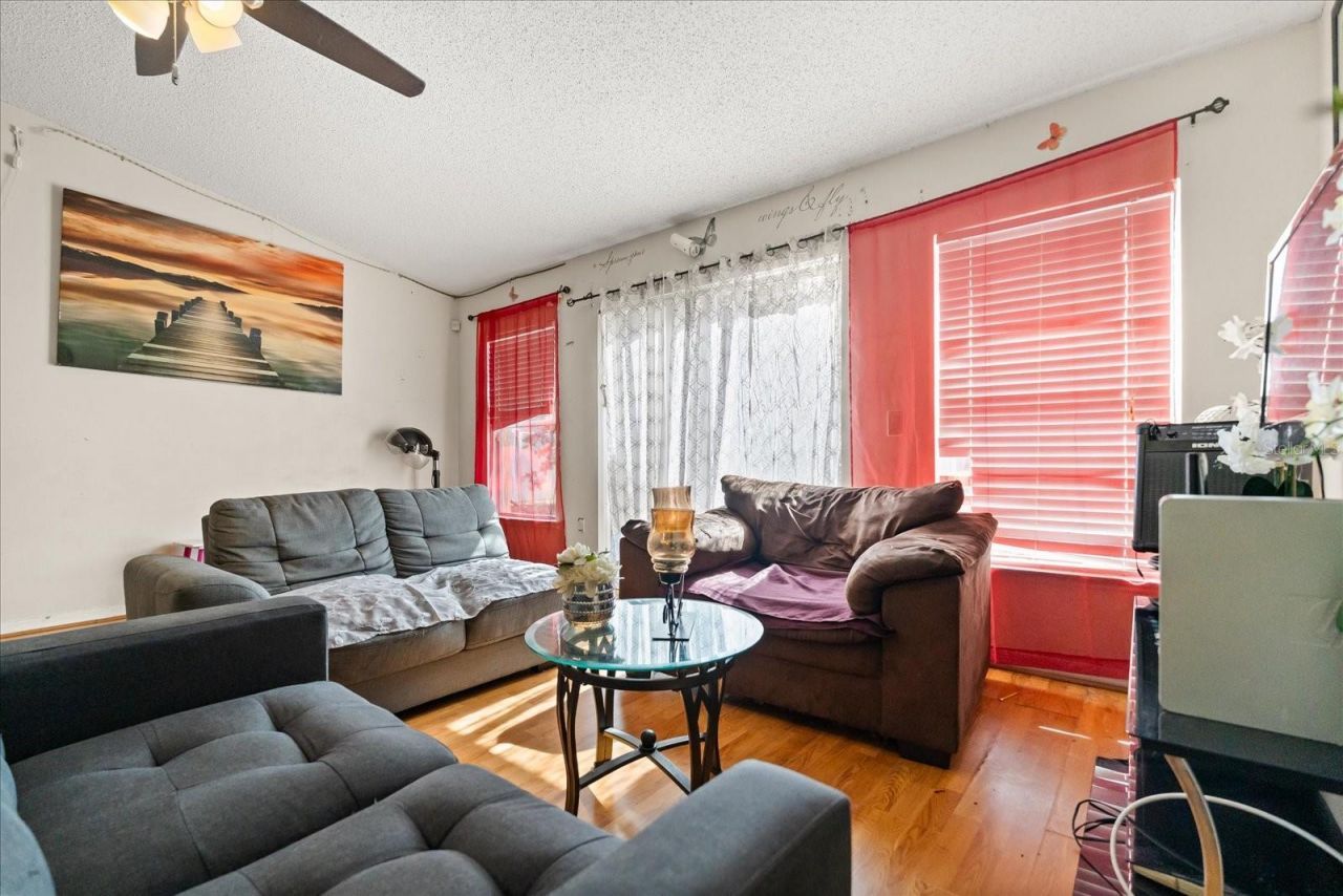 1321 Dunbarton Court, Kissimmee, FL 34758 Photo