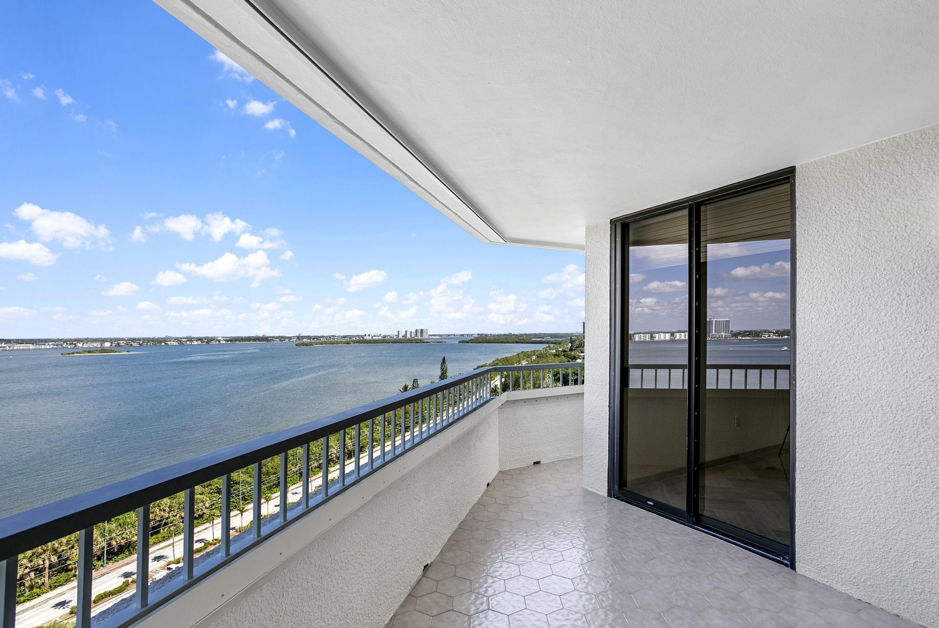 5080 N Ocean Drive, Unit 10c, Singer Island, FL 33404 Photo