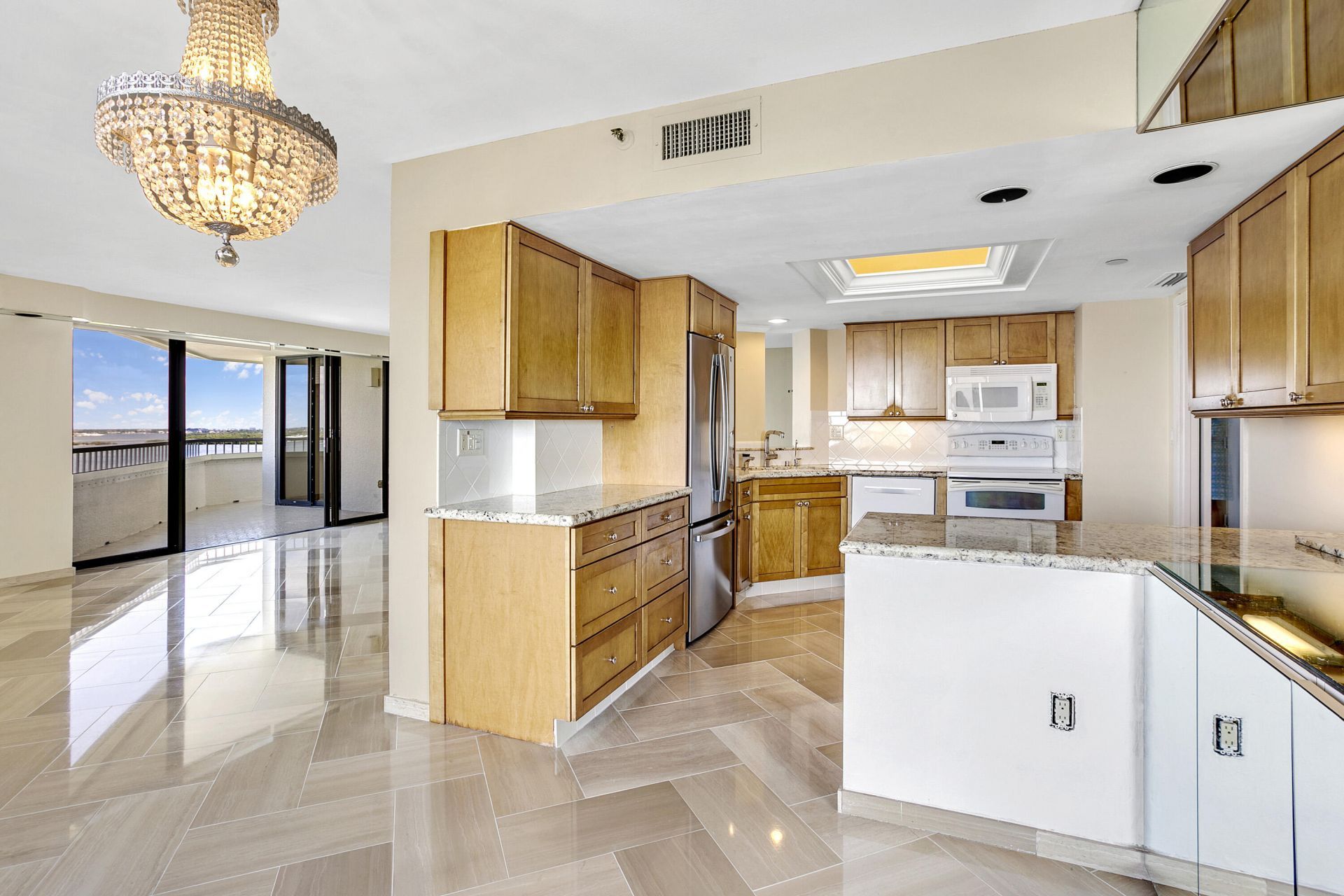 5080 N Ocean Drive, Unit 10c, Singer Island, FL 33404 Photo