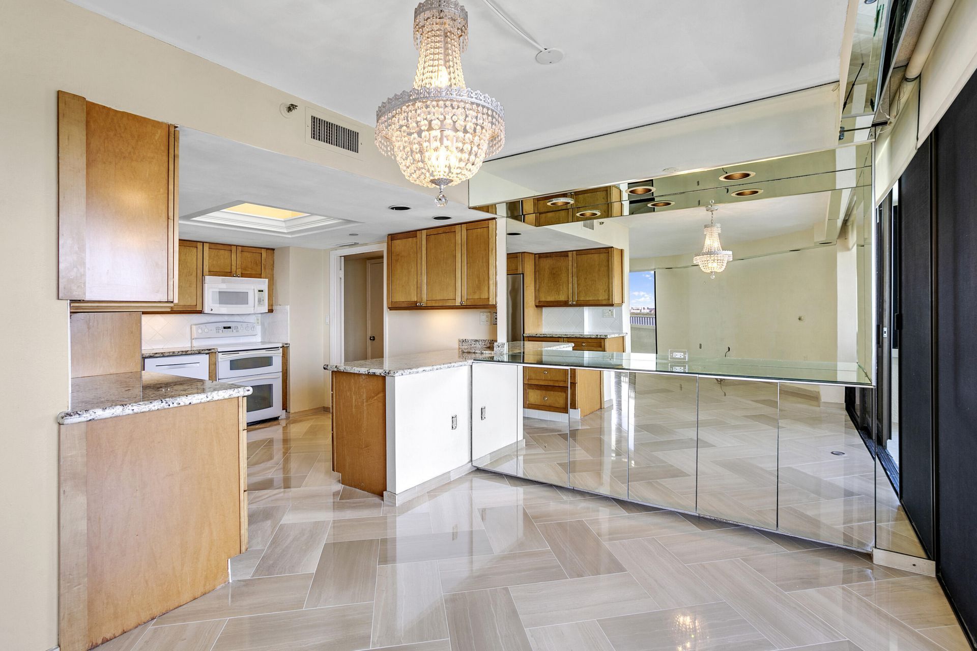 5080 N Ocean Drive, Unit 10c, Singer Island, FL 33404 Photo
