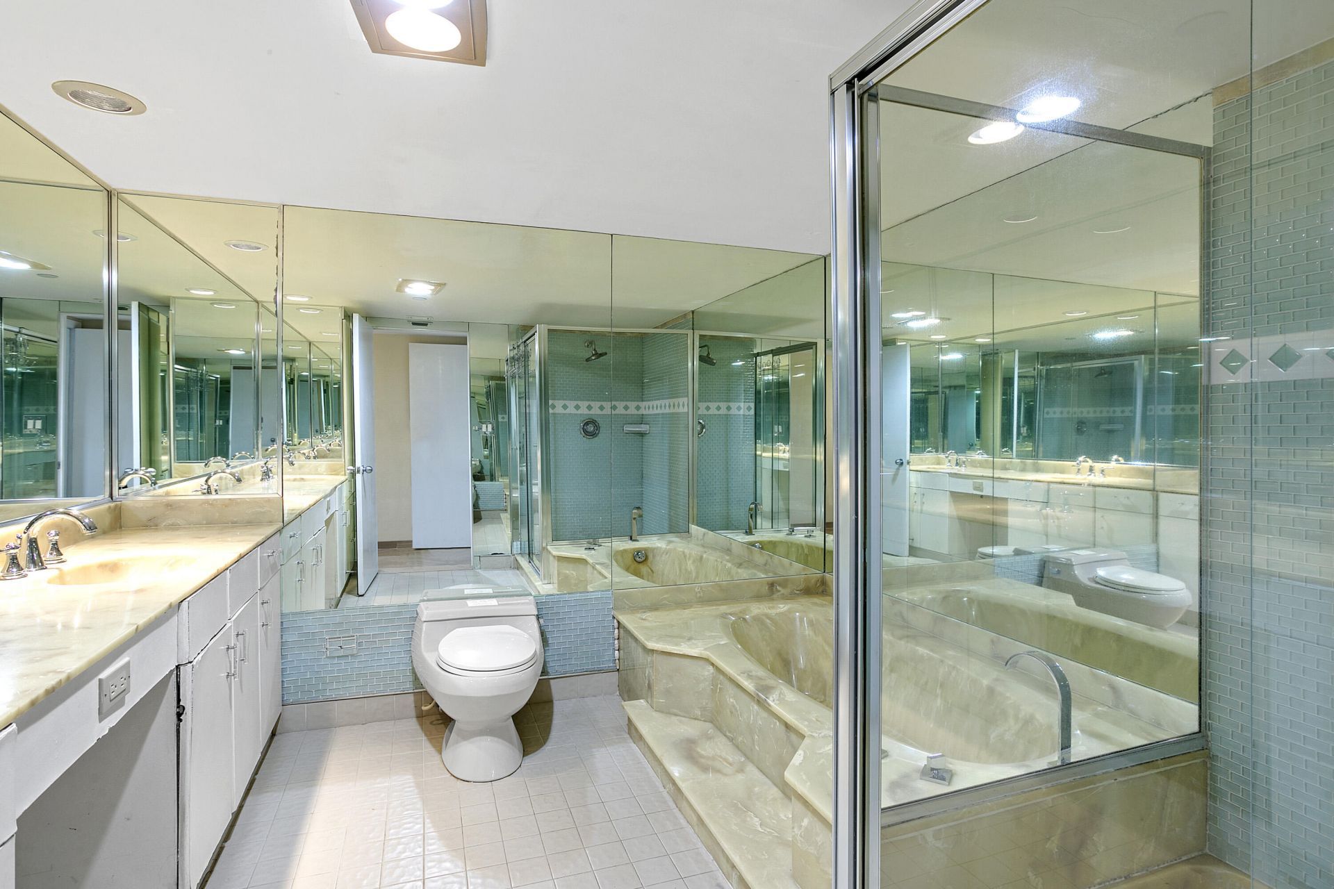 5080 N Ocean Drive, Unit 10c, Singer Island, FL 33404 Photo