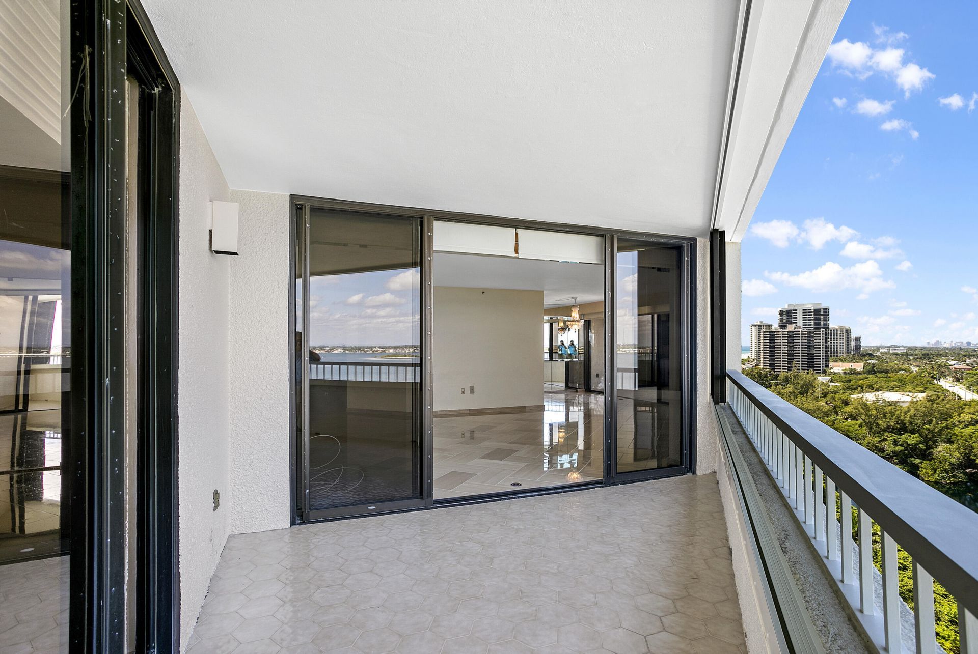 5080 N Ocean Drive, Unit 10c, Singer Island, FL 33404 Photo