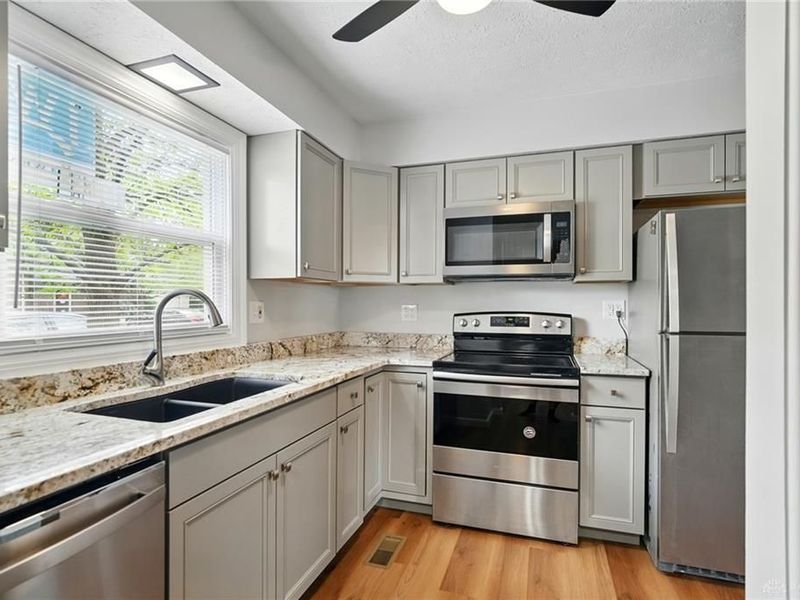 2132 Hewitt Avenue, Dayton, OH 45440 Photo 9