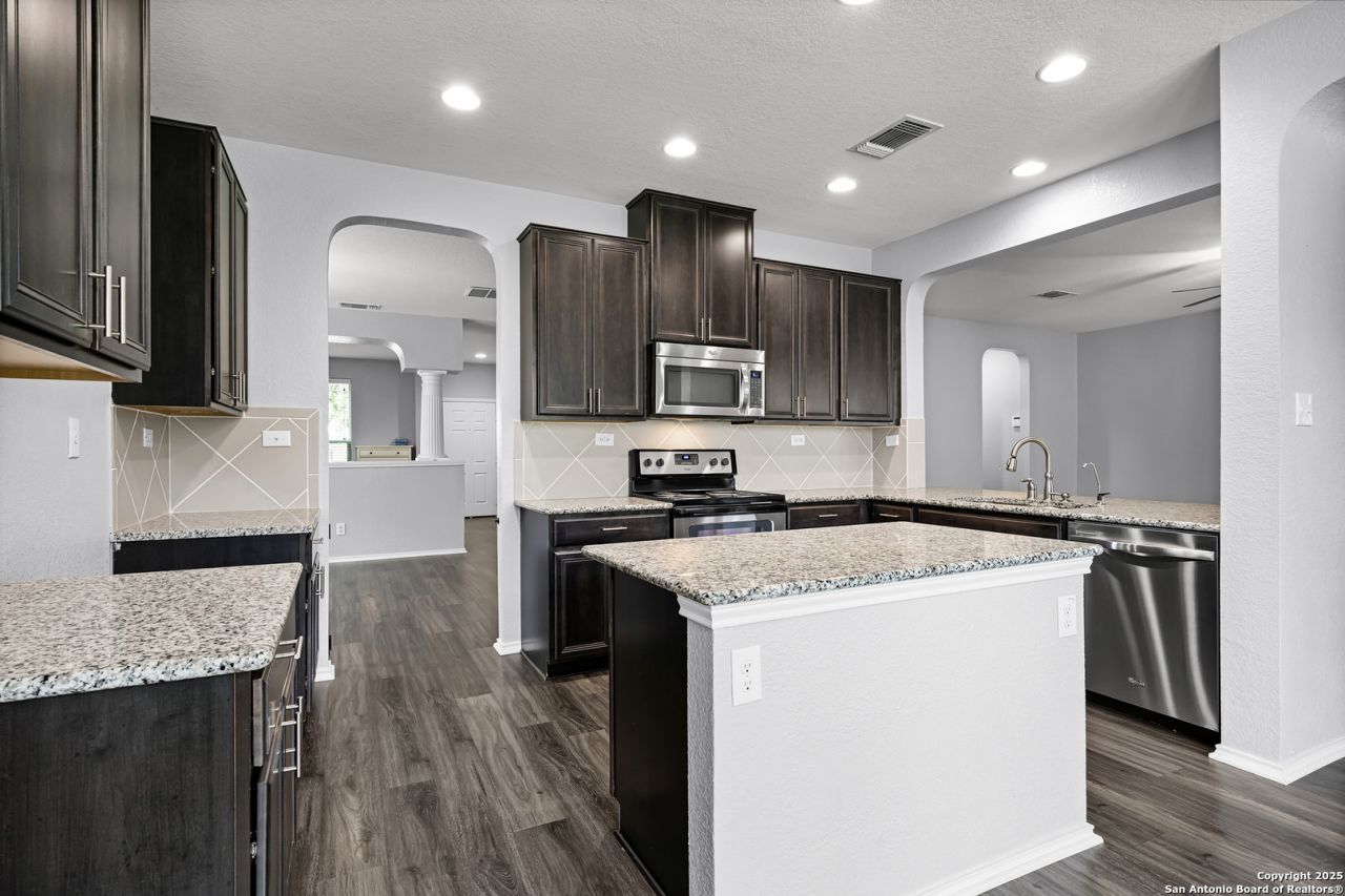 308 Landmark Way, Cibolo, TX 78108 Main Photo