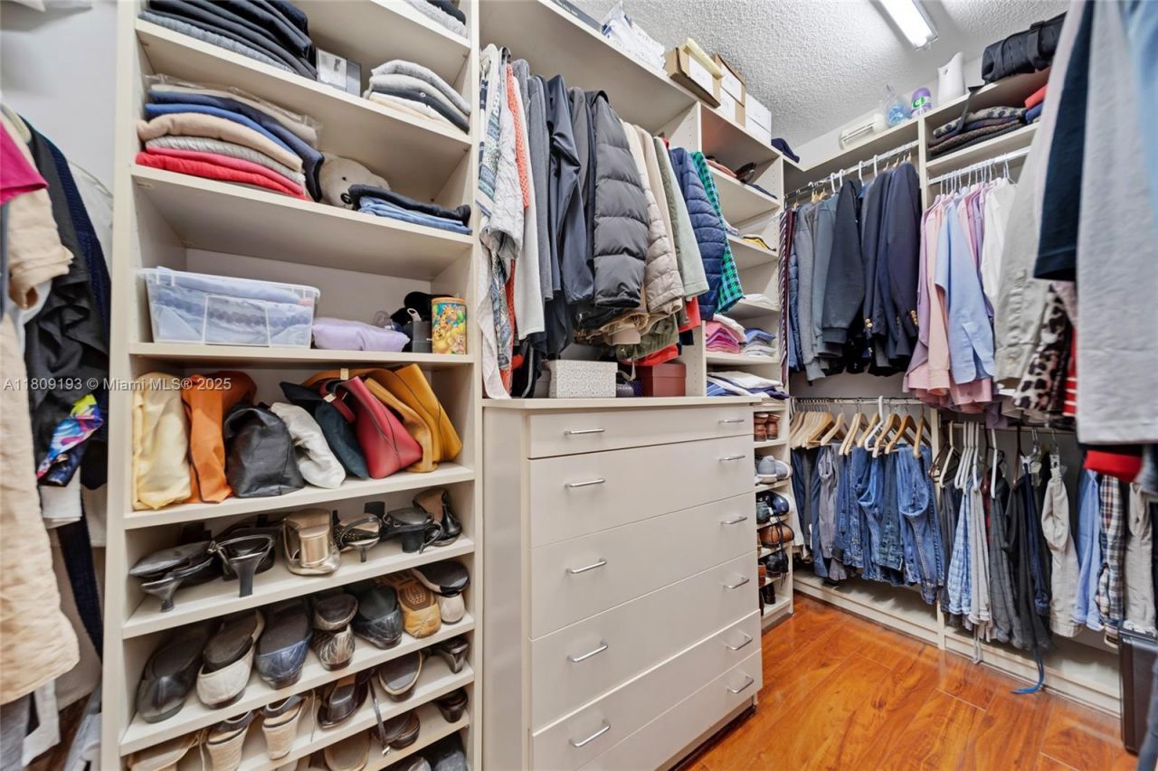 16445 Collins Ave, Unit 2226, Sunny Isles Beach, FL 33160 Photo