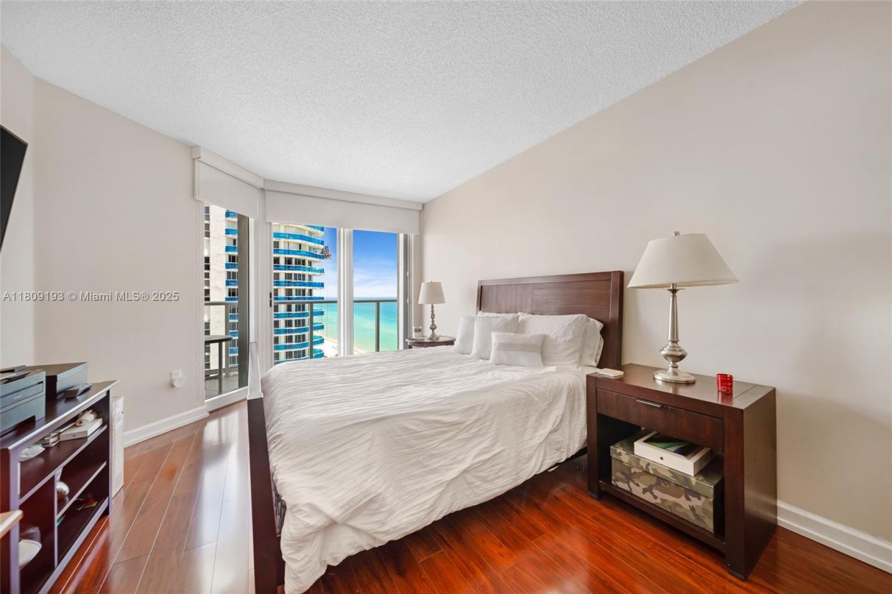 16445 Collins Ave, Unit 2226, Sunny Isles Beach, FL 33160 Photo