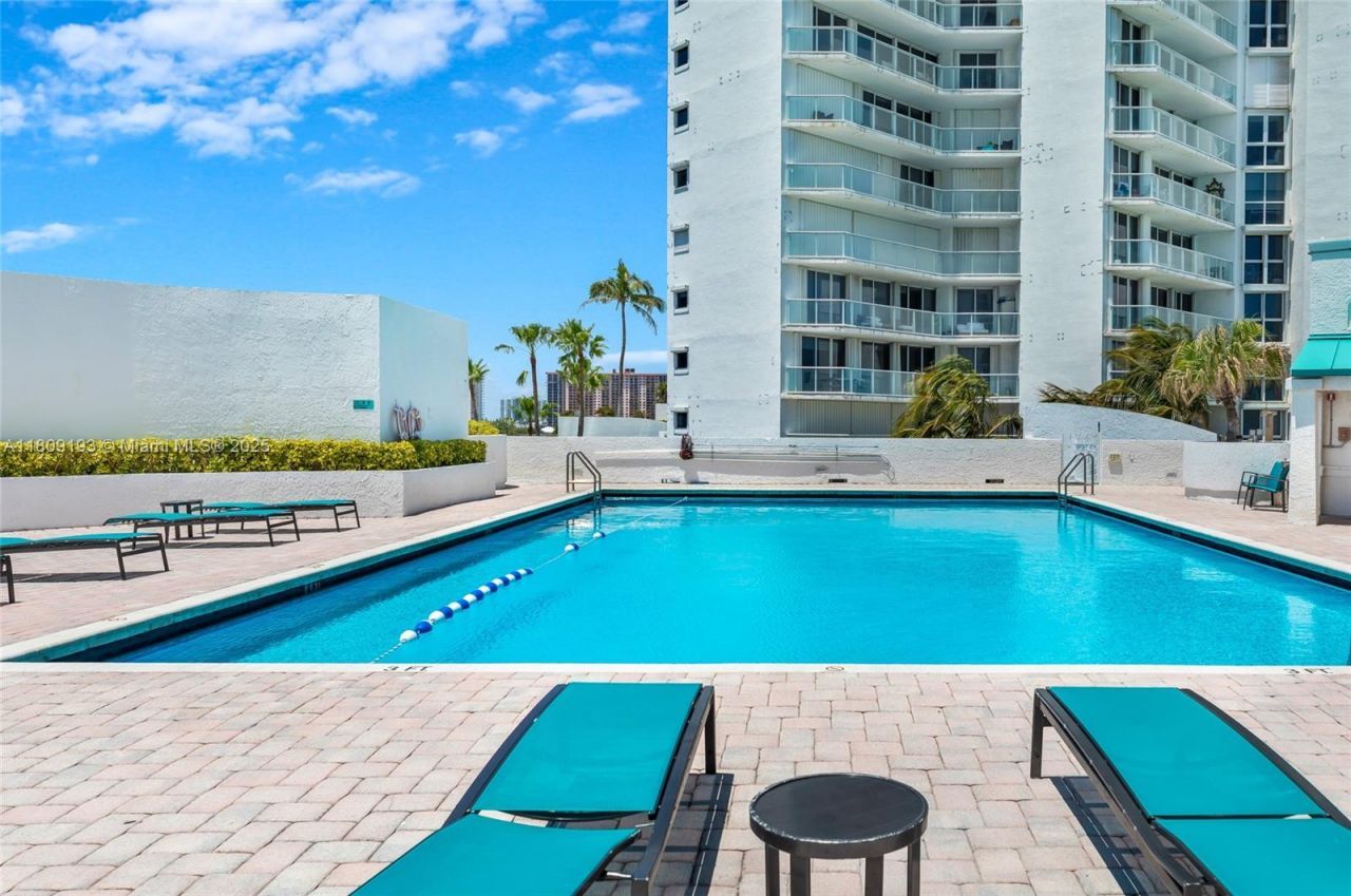 16445 Collins Ave, Unit 2226, Sunny Isles Beach, FL 33160 Photo