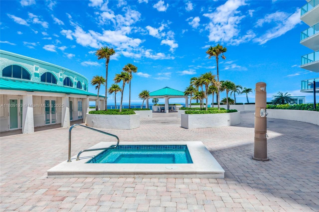 16445 Collins Ave, Unit 2226, Sunny Isles Beach, FL 33160 Photo