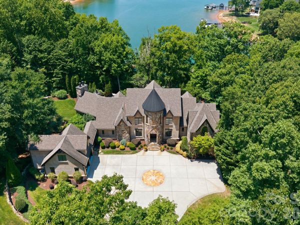 172 Tennessee Circle, Mooresville, NC 28117